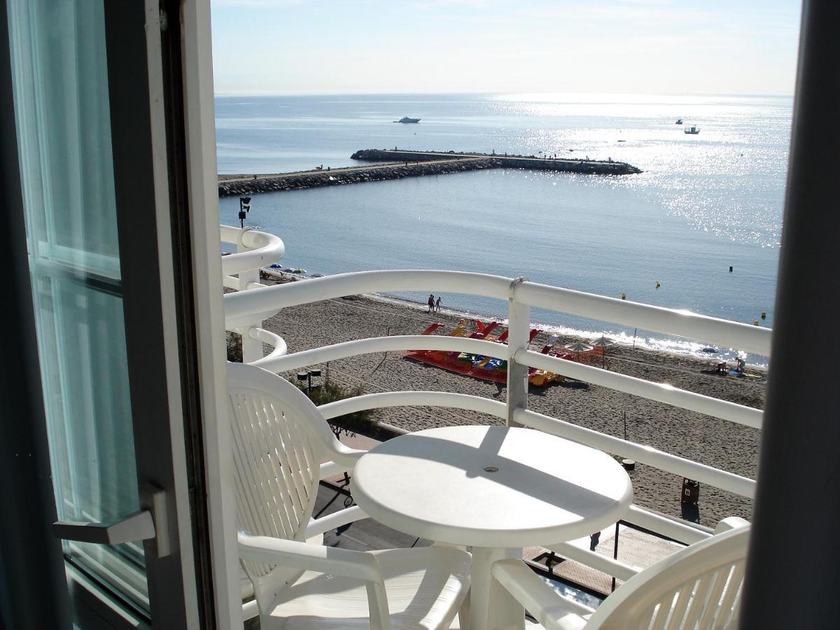 Hotel Villa De Laredo Fuengirola Dış mekan fotoğraf