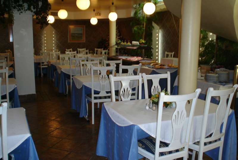 Hotel Villa De Laredo Fuengirola Dış mekan fotoğraf