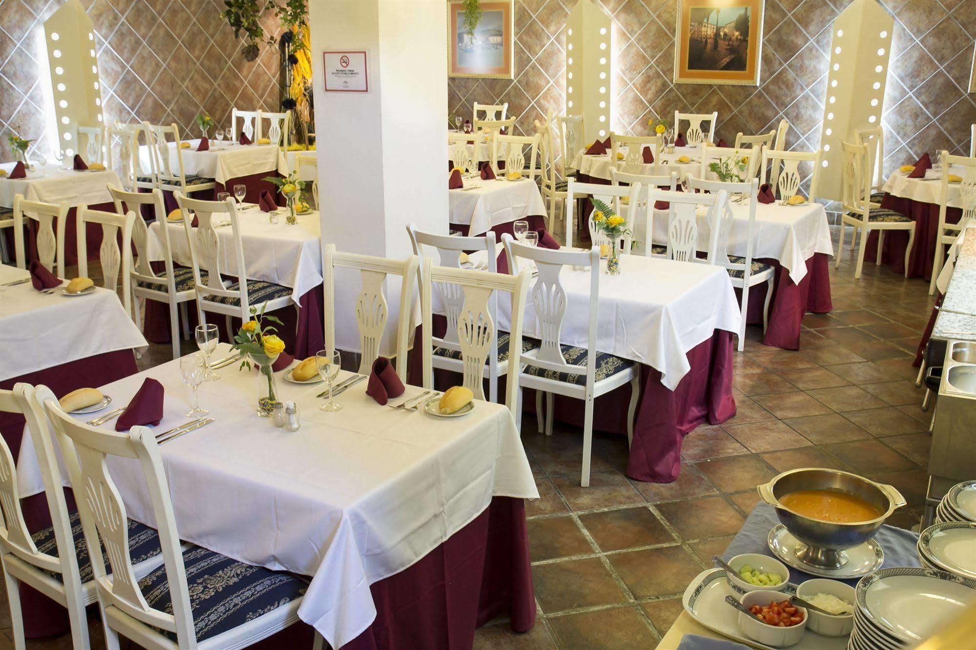 Hotel Villa De Laredo Fuengirola Dış mekan fotoğraf